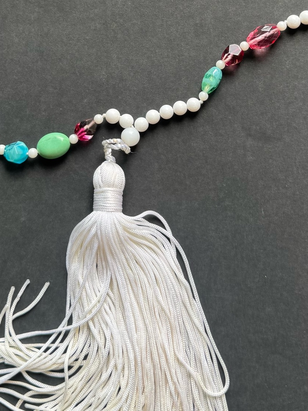 Gemstone necklace with tassels - Picture 3 of 6